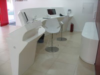 Стойки рецепшн 