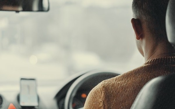 Driver-e8-1-unsplash