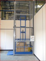 Грузовой подъемник - грузовой помощник .