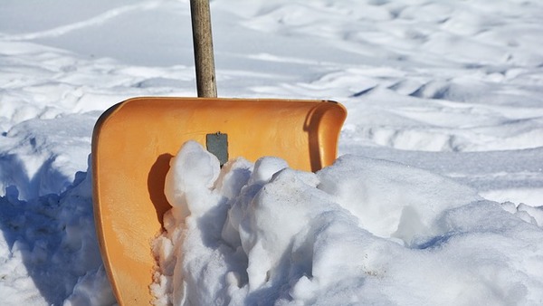Snow-shovel-gd8ebde5df_640
