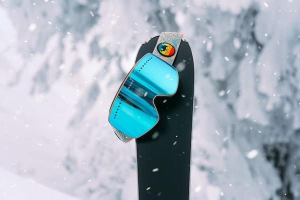 Snowboard-kc8-unsplash