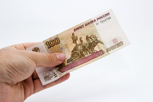 Ruble-cash-01