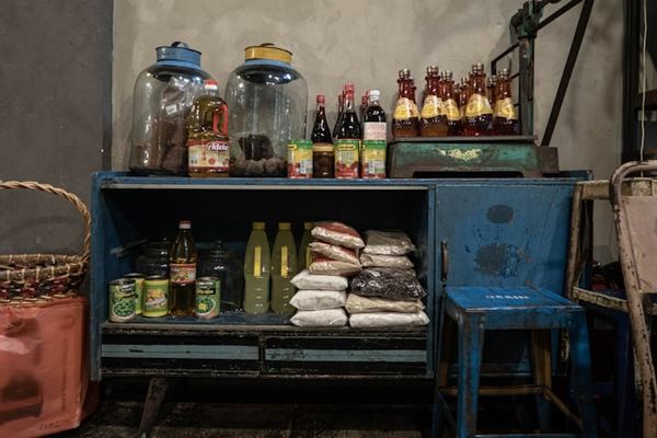 Pantry-es-unsplash
