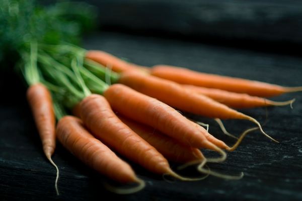 Carrot-gc-unsplash