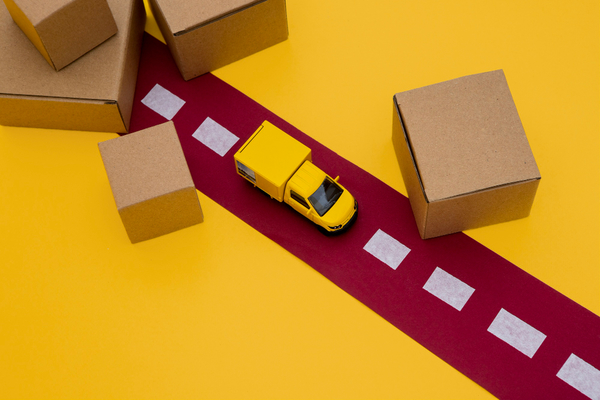 Delivery-2149853157-freepik