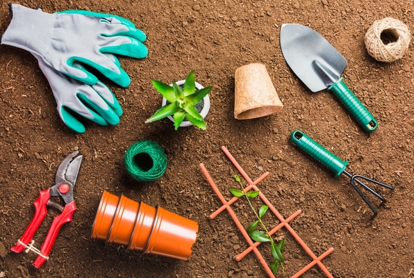 Garden-tools-2148200409-magnific