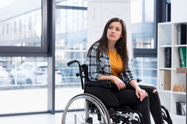 Wheelchair-2148476593-freepik
