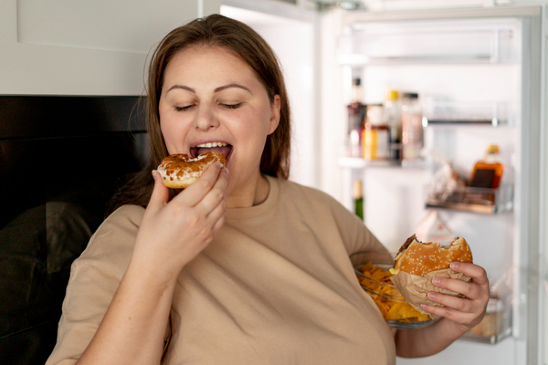 Eat-2149243007-freepik