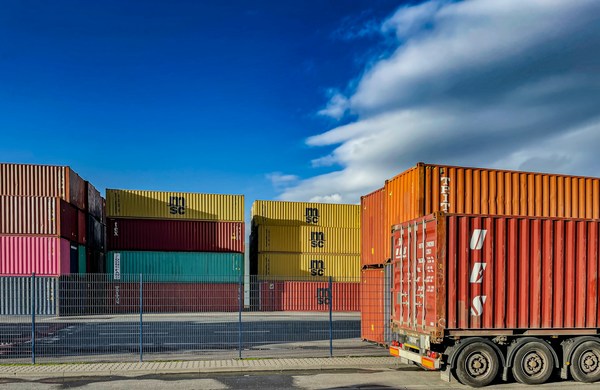 Export-ra-unsplash