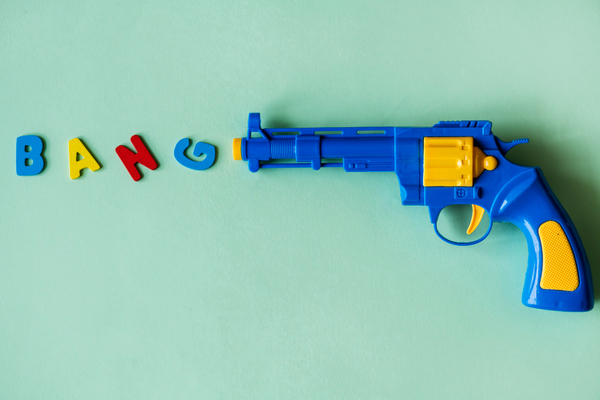 Toy-pistol-32321-magnific